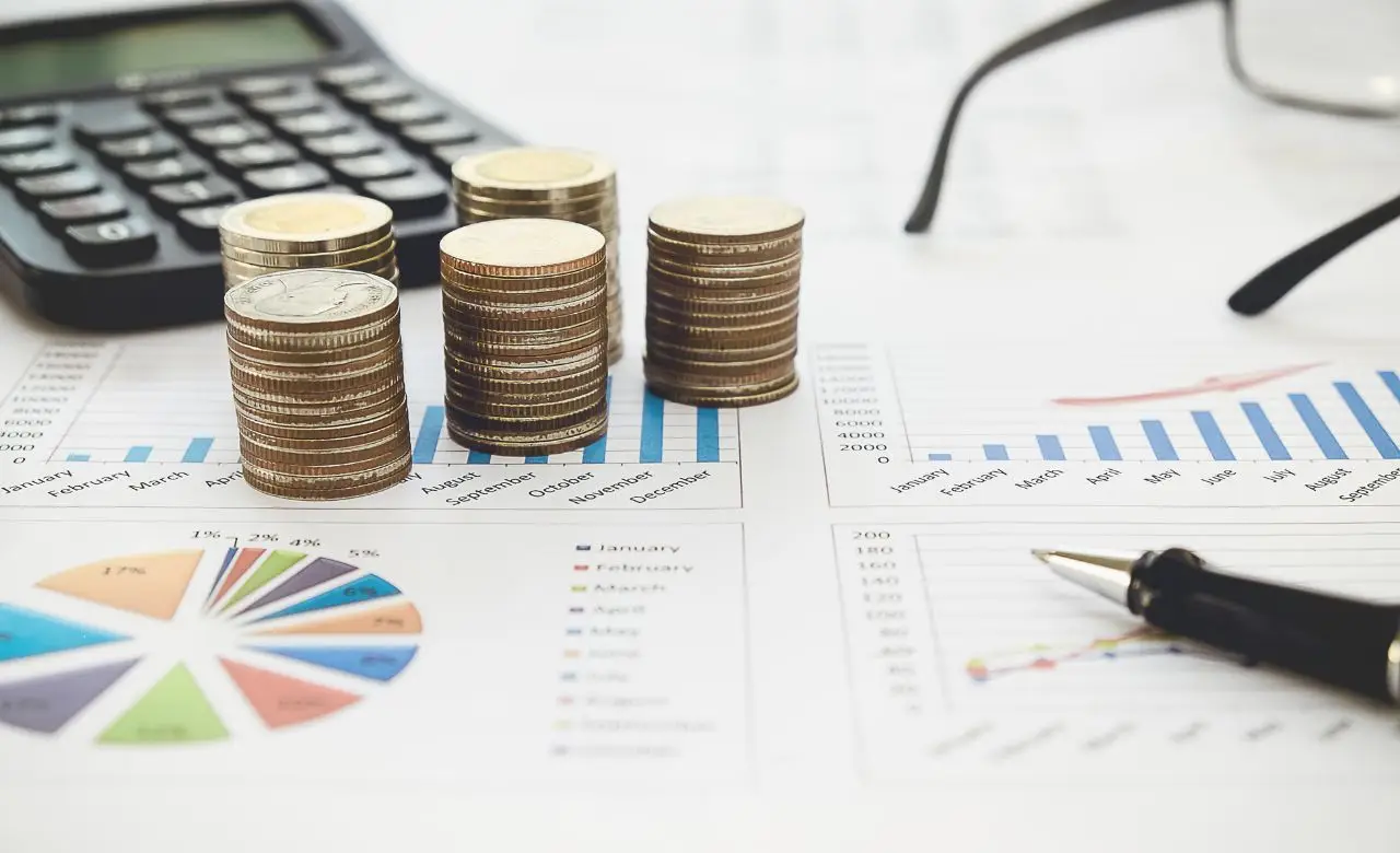 Educazione finanziaria: ecco perché è fondamentale e come migliorare le proprie conoscenze economiche Immagine selezionata