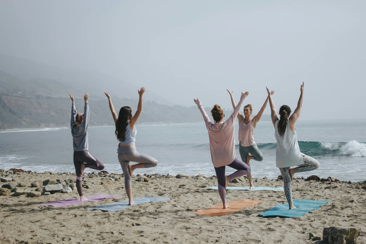 Dolore alle ginocchia? Lo yoga funziona quanto la palestra: ecco la ricerca che cambia tutto! Immagine selezionata