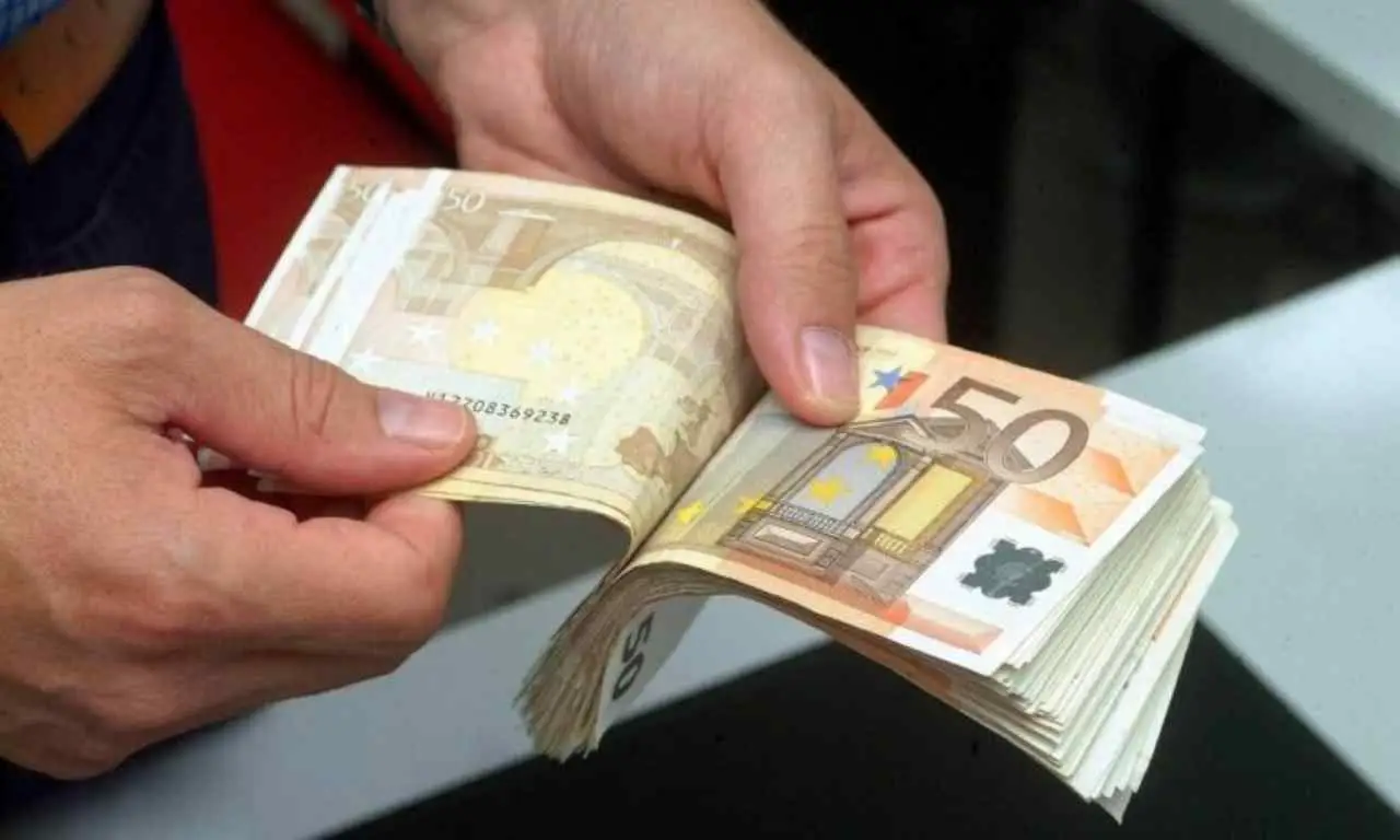 Truffa sventata in banca: è così che una cassiera ha salvato i risparmi di un’intera famiglia Immagine selezionata