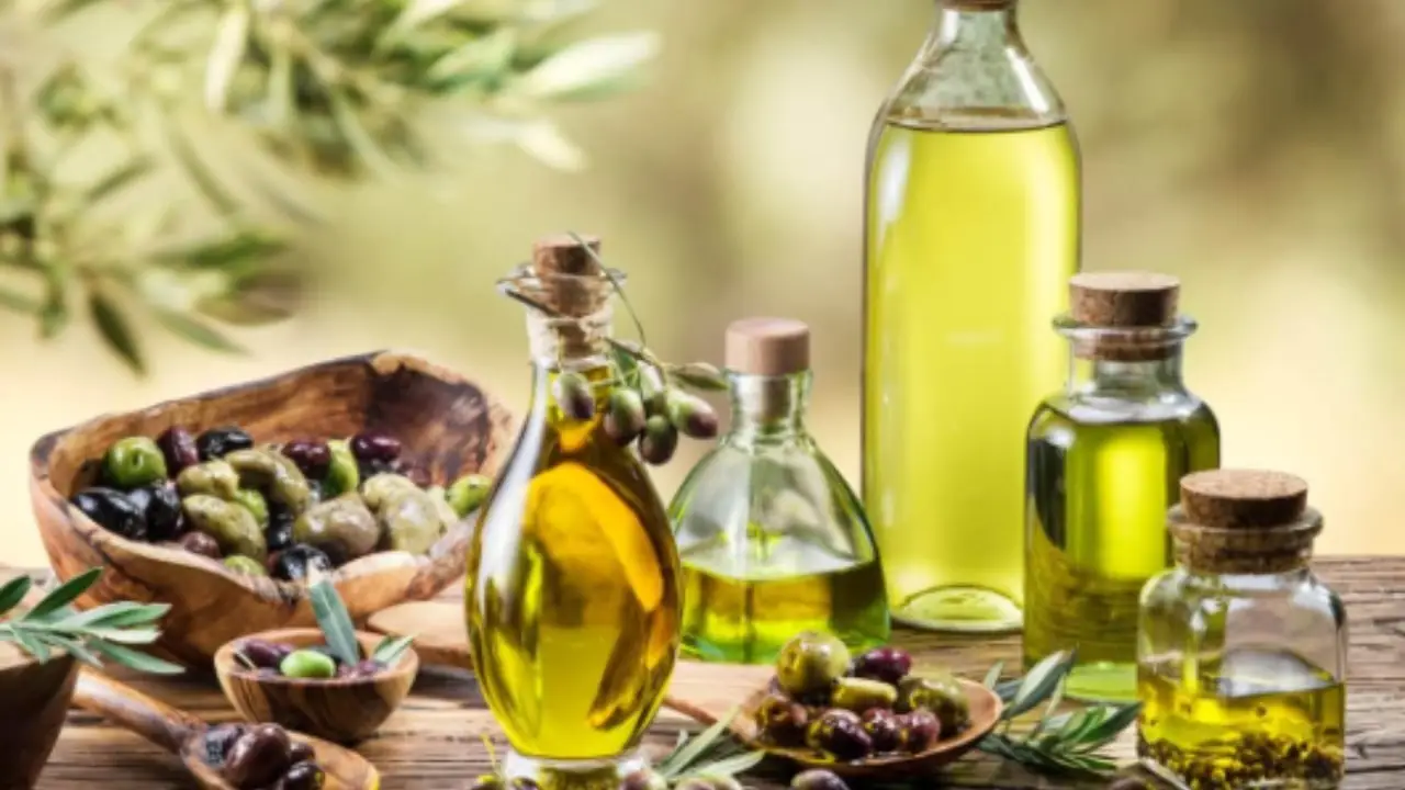L’olio segreto anti-età che nessuno conosce: arriva la rivoluzione naturale contro le rughe L’olio segreto anti-età che nessuno conosce: arriva la rivoluzione naturale contro le rughe