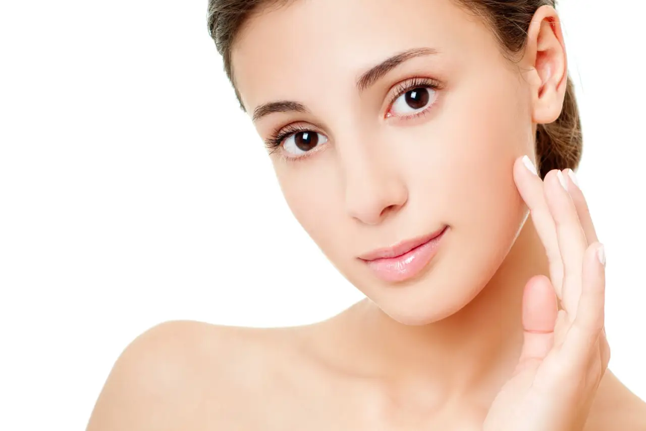 Pistacchi e pelle luminosa: ecco il frutto secco che nutre dall’interno Pistacchi e pelle luminosa: ecco il frutto secco che nutre dall’interno