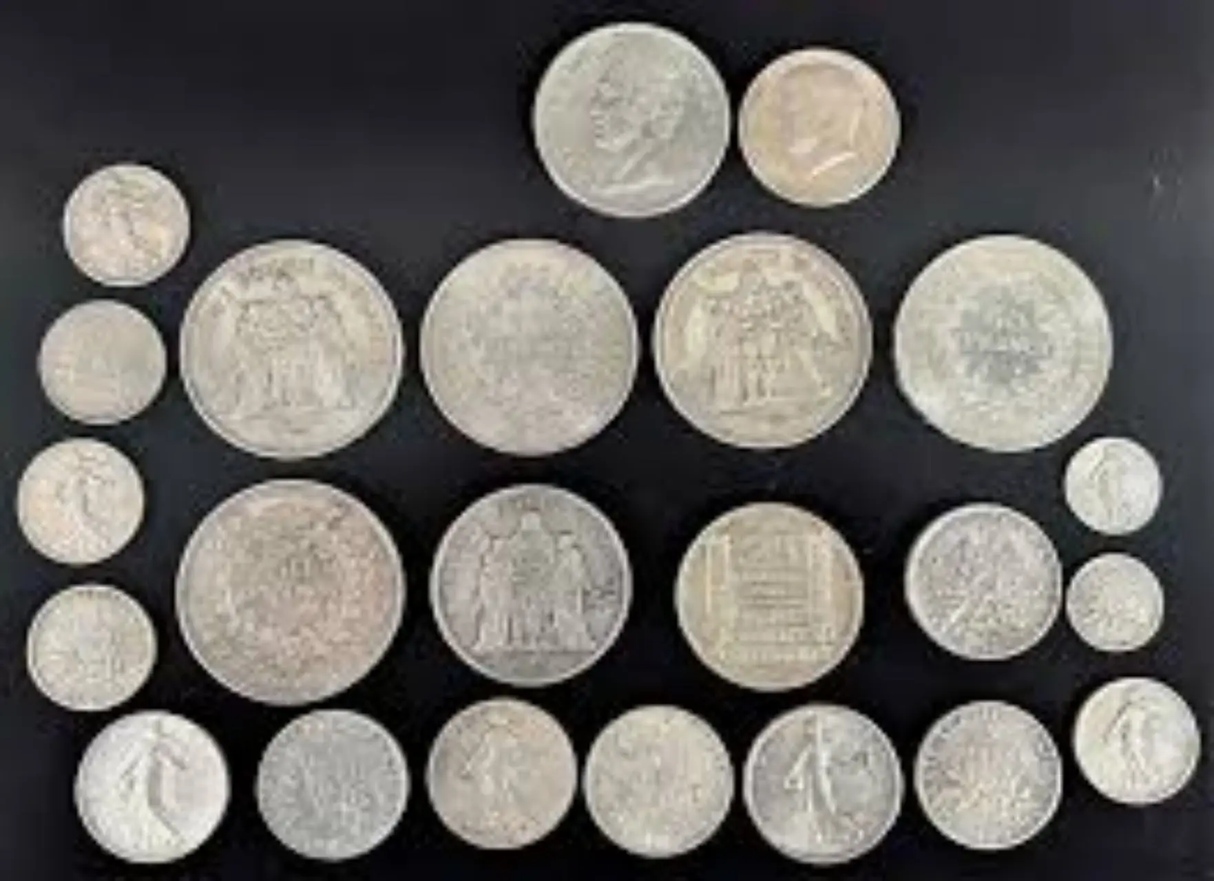 Le monete da 10 centesimi del 1964 possono valere molto controlla se ne possiedi Immagine selezionata