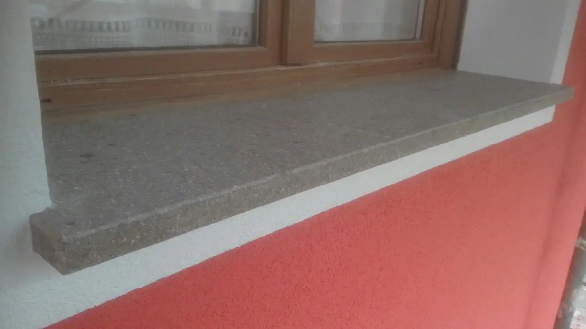 Davanzali impeccabili senza fatica: questo il metodo fai-da-te più efficace di ogni prodotto industriale Davanzali impeccabili senza fatica: questo il metodo fai-da-te più efficace di ogni prodotto industriale